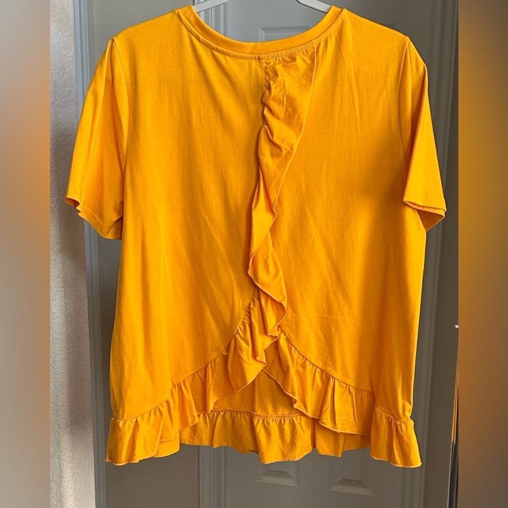 SHEIN Ruffled Top - Picture 2 of 4